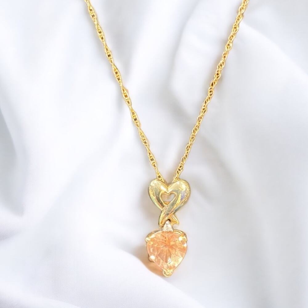 10KT Gold Labradorite and Diamond Heart Necklace - Picture 3 of 3